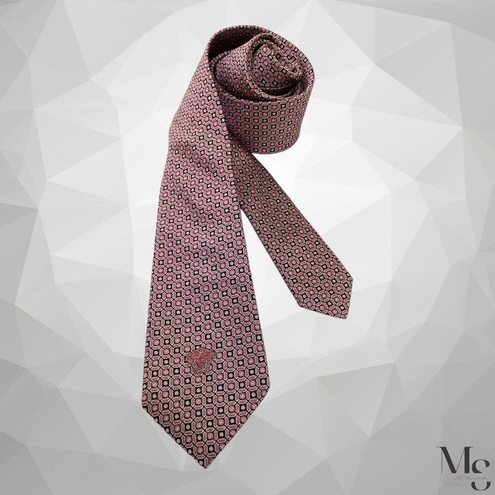 VERSACE Current Pink Geometric Medusa Print Silk Tie Made In Italy W:2.75" NWT